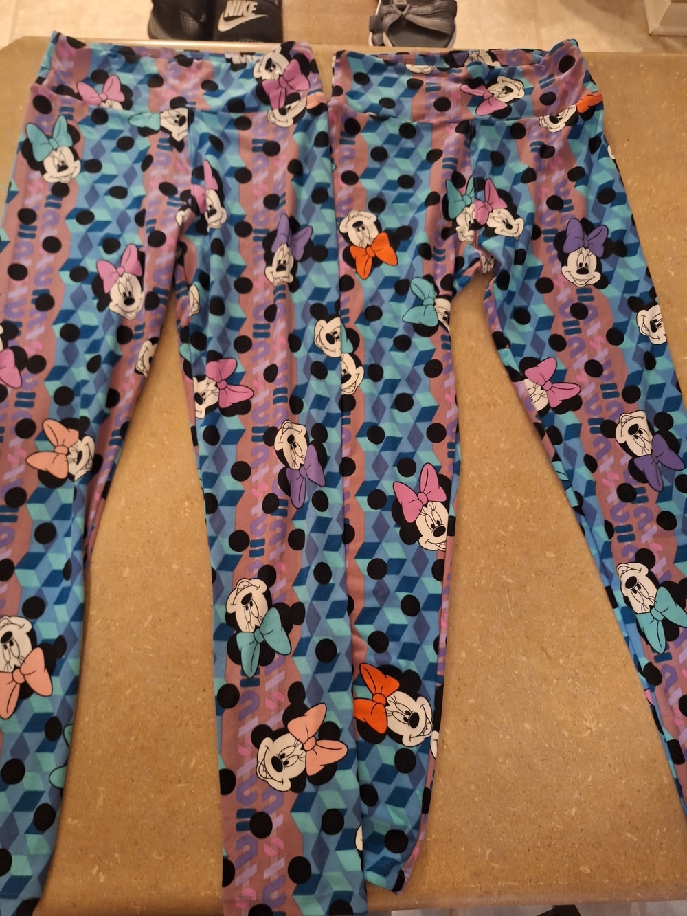LuLaRoe Womens Minnie Mouse Geometric Blue Purple Leggings with Multicolor Bows